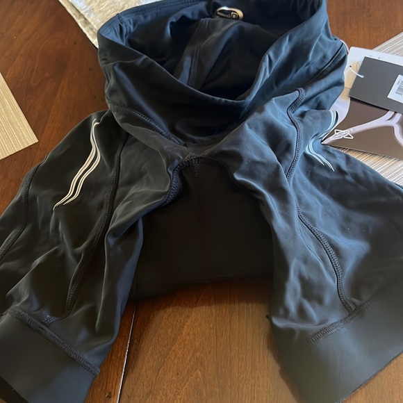 Performance, bicycle women’s bike, short new with tags! - Picture 4 of 6